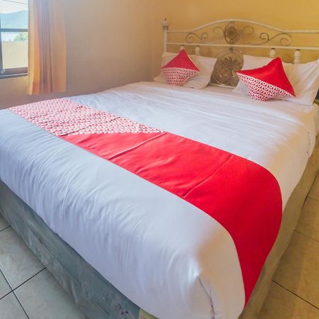 Oyo 2269 Hotel Astika Ambon Εξωτερικό φωτογραφία