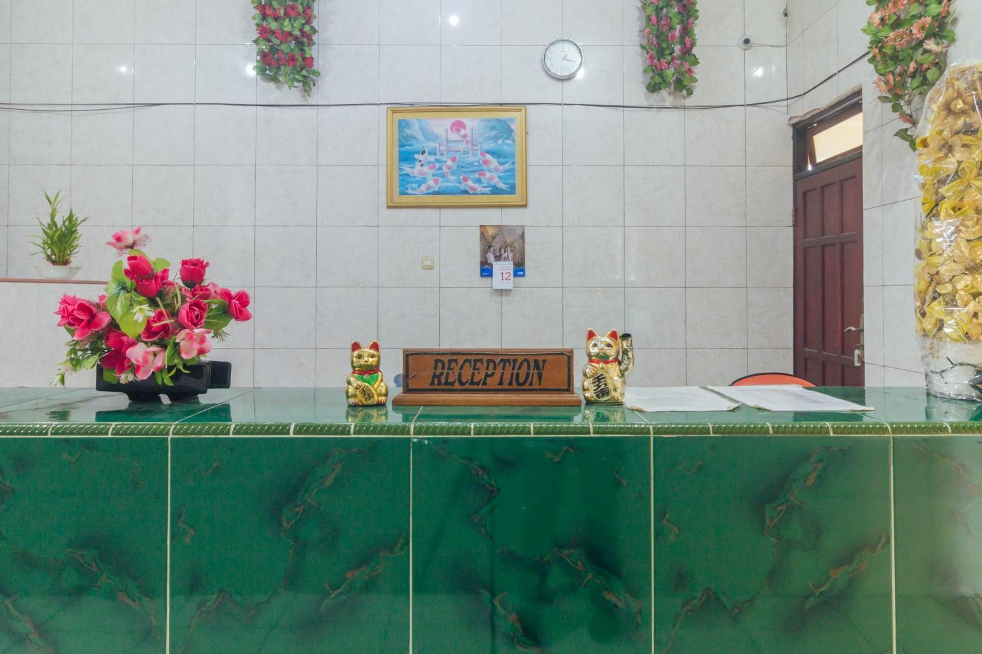 Oyo 2269 Hotel Astika Ambon Εξωτερικό φωτογραφία