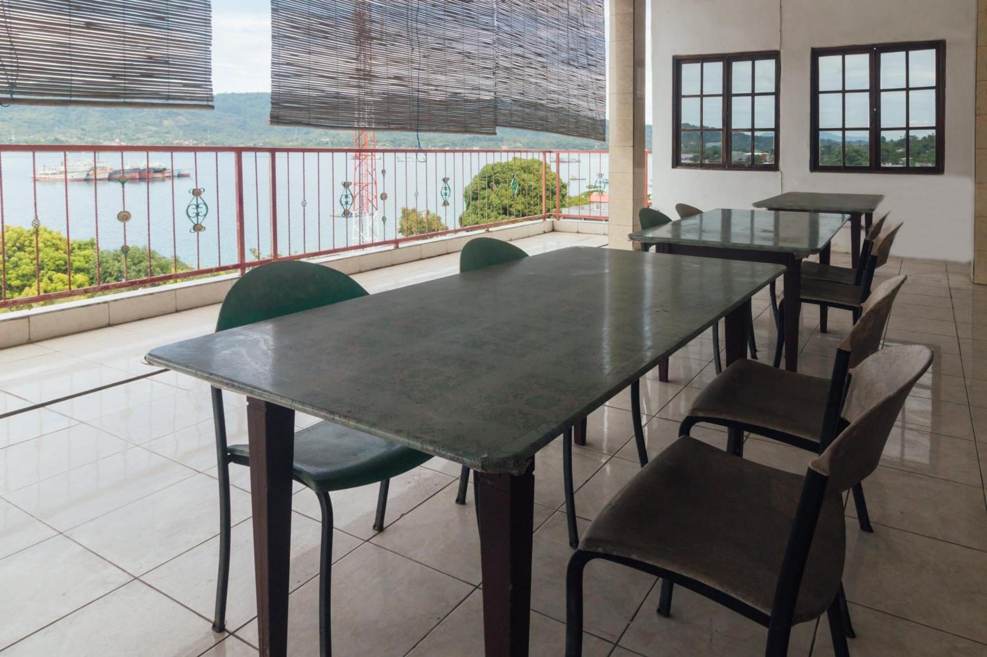 Oyo 2269 Hotel Astika Ambon Εξωτερικό φωτογραφία